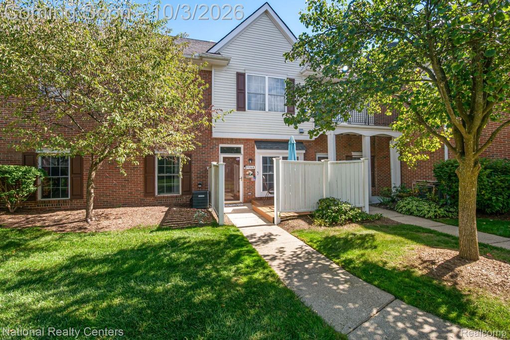 2936 Cottonwood Drive, Waterford