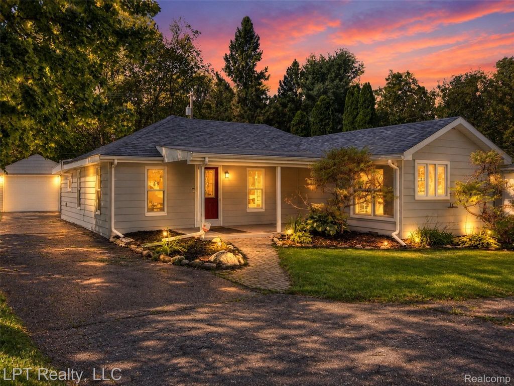 29915 Milford Road, New Hudson