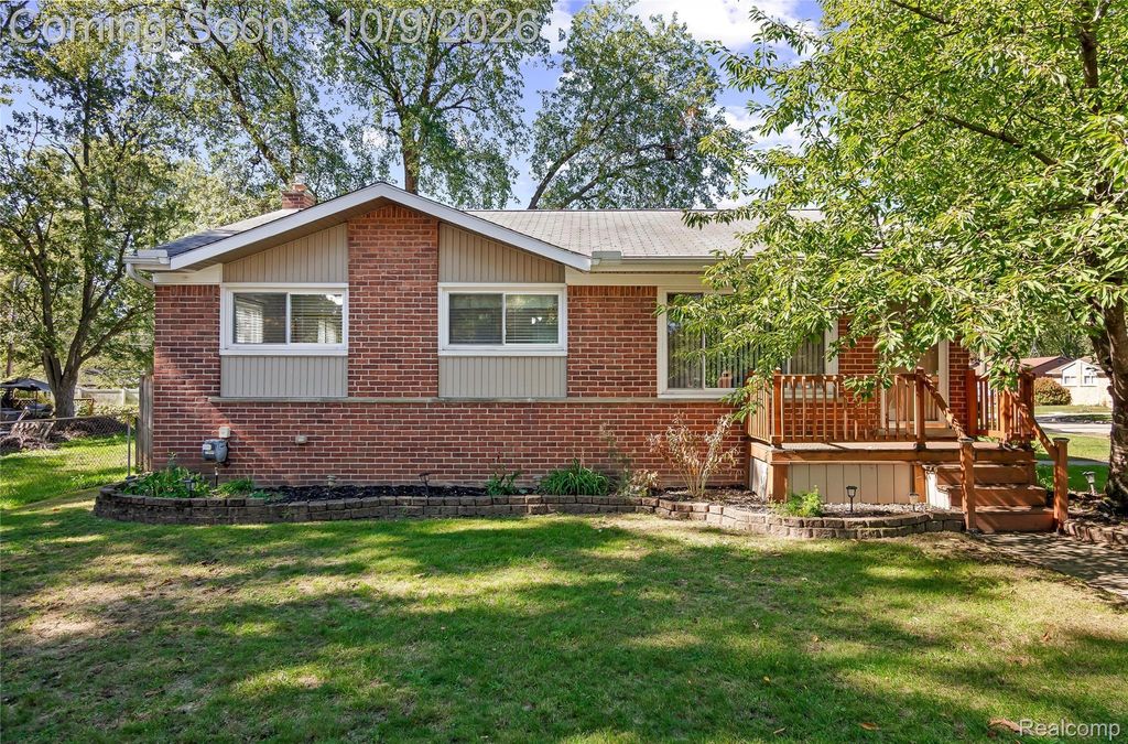 920 S Merriman Road, Westland