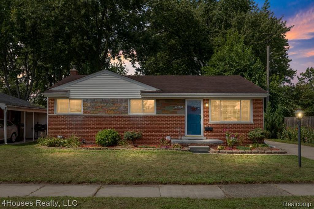 29039 Shirley Avenue, Madison Heights