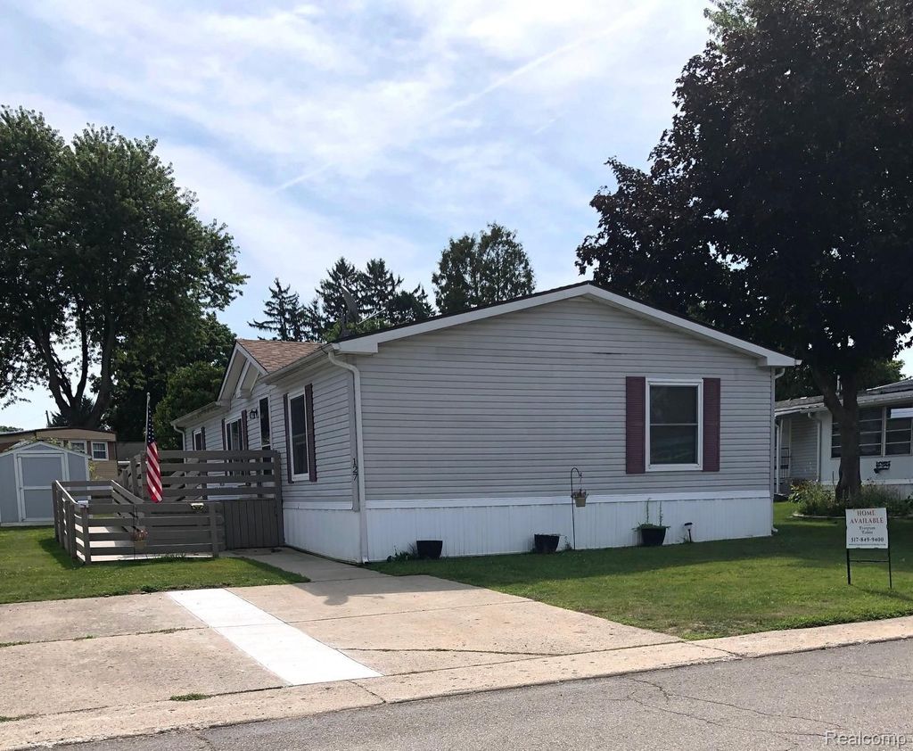 127 Pine Drive, Jonesville