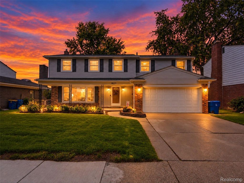 18529 Dogwood, Fraser