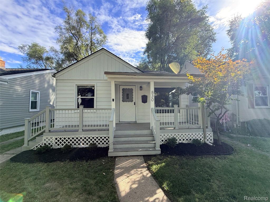830 Channing Street, Ferndale