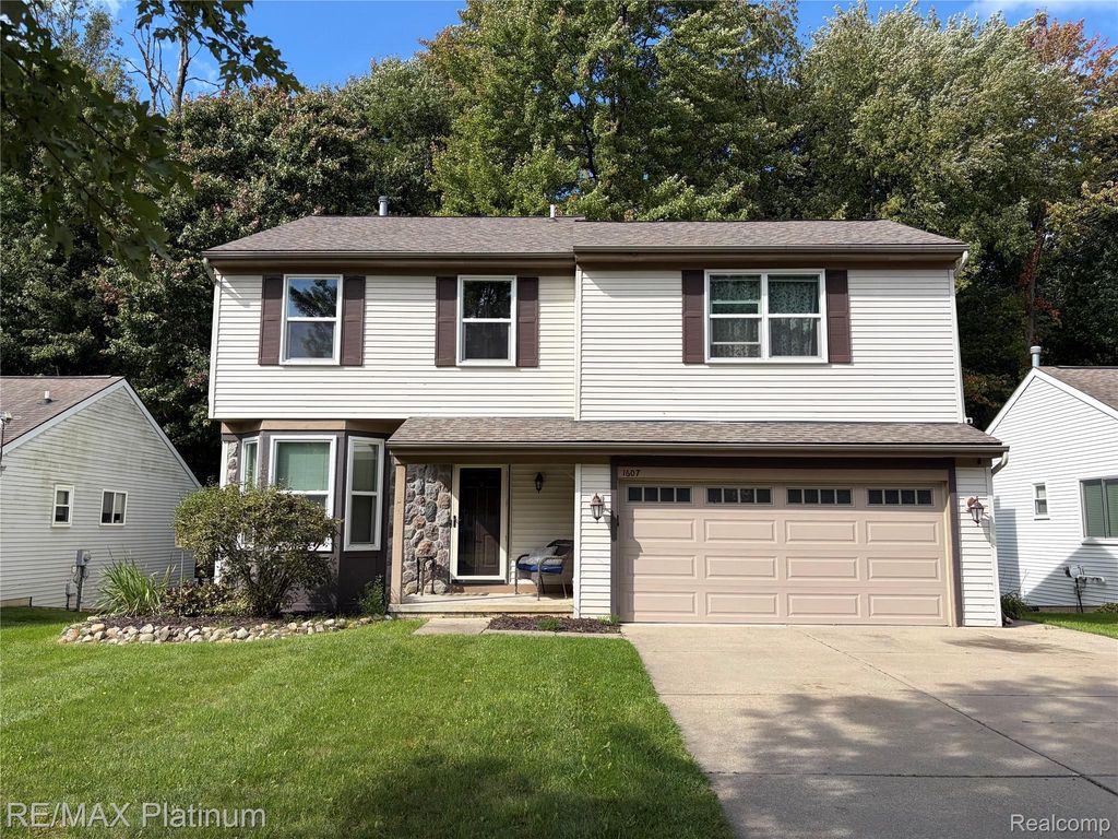 1607 Andover Boulevard, Howell