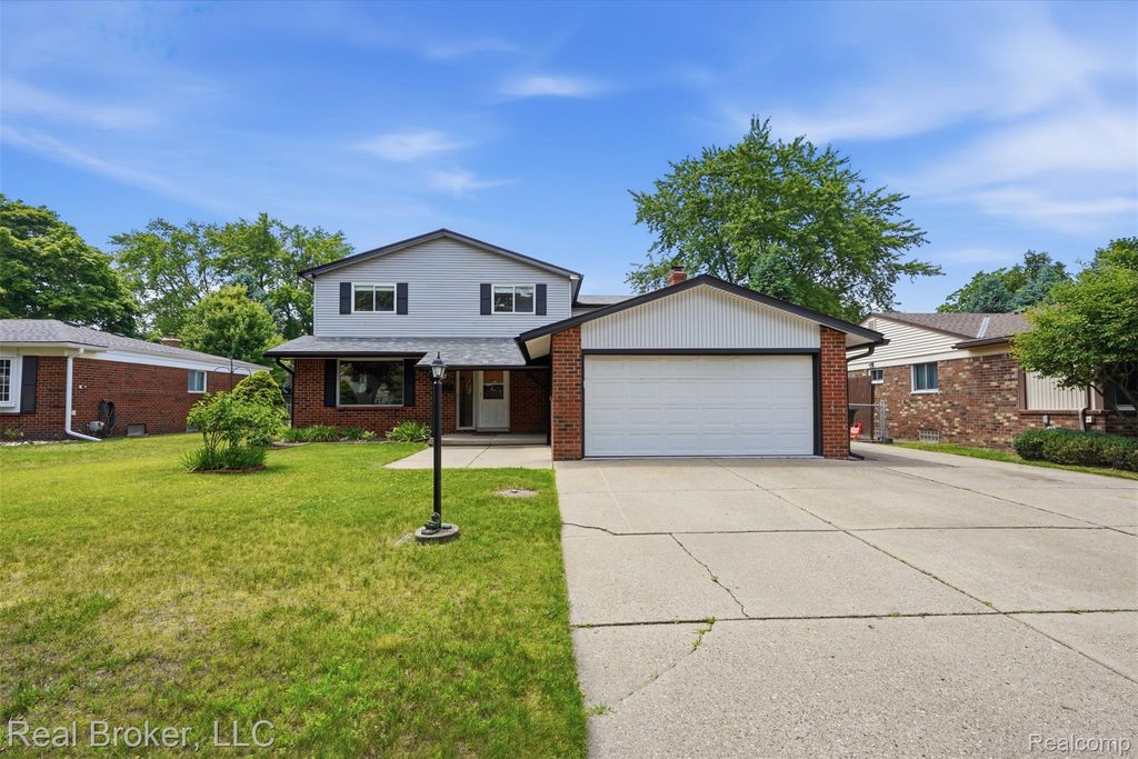 14385 Pere Street, Livonia