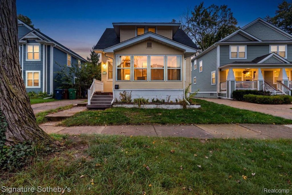 634 S Vermont Avenue, Royal Oak