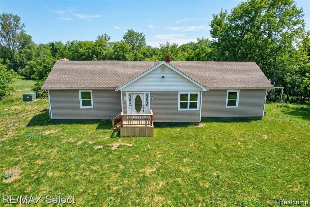 9800 Juddville Road, Corunna