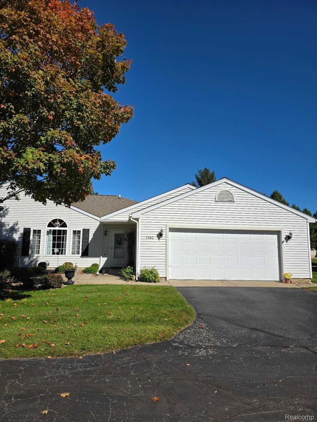 1502 Carriage Drive, Tecumseh