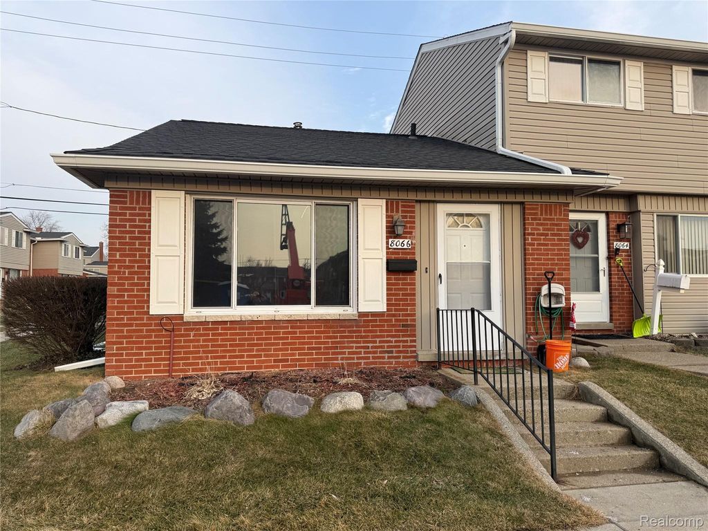 8066 Coventry Street, Westland