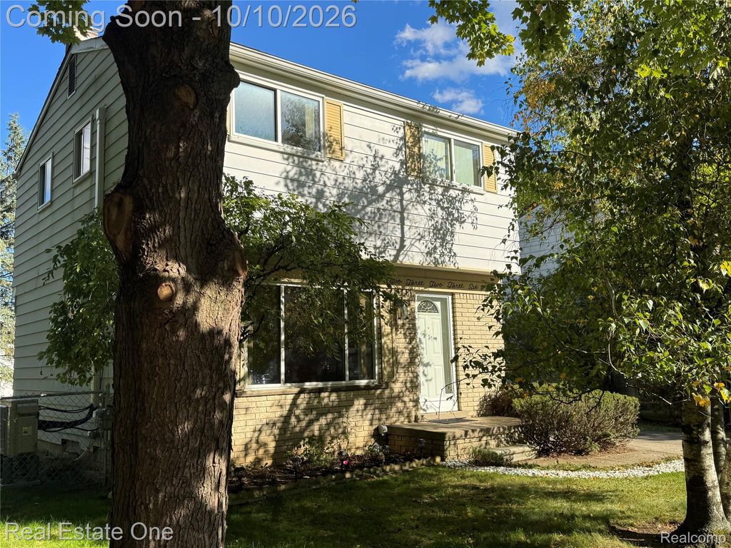 23236 Albion Avenue, Farmington Hills