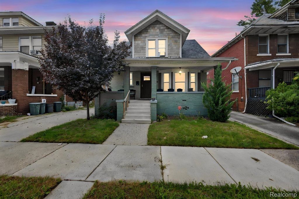 90 Richton Street, Highland Park
