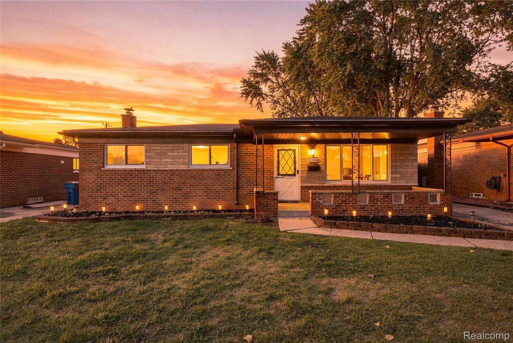 32654 Bunert Road, Warren