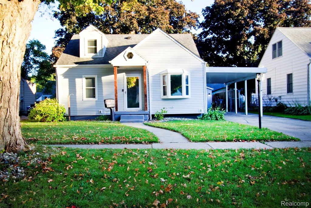 1521 Mulberry Lane, Flint