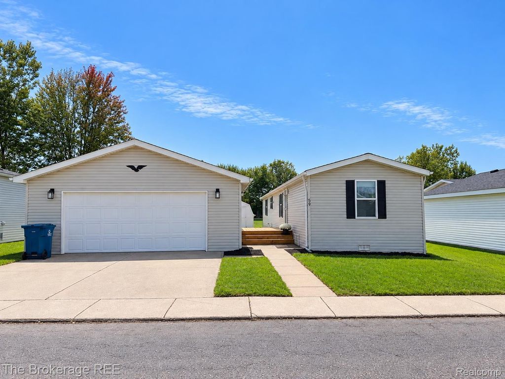 59 Bilwa Trail, Swartz Creek