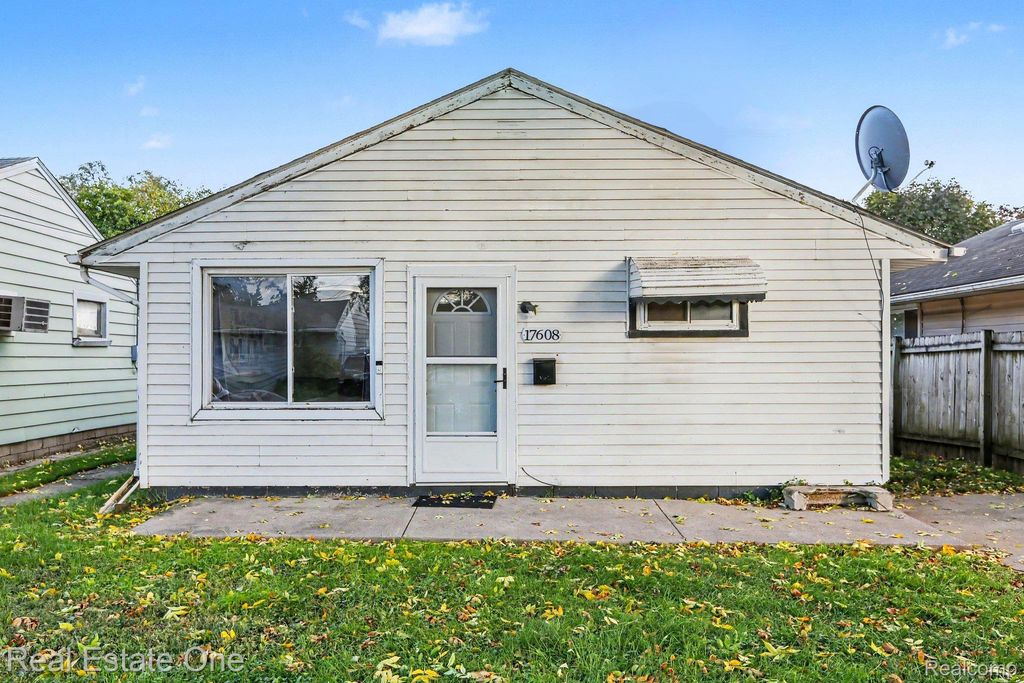 17608 Flora Street, Melvindale