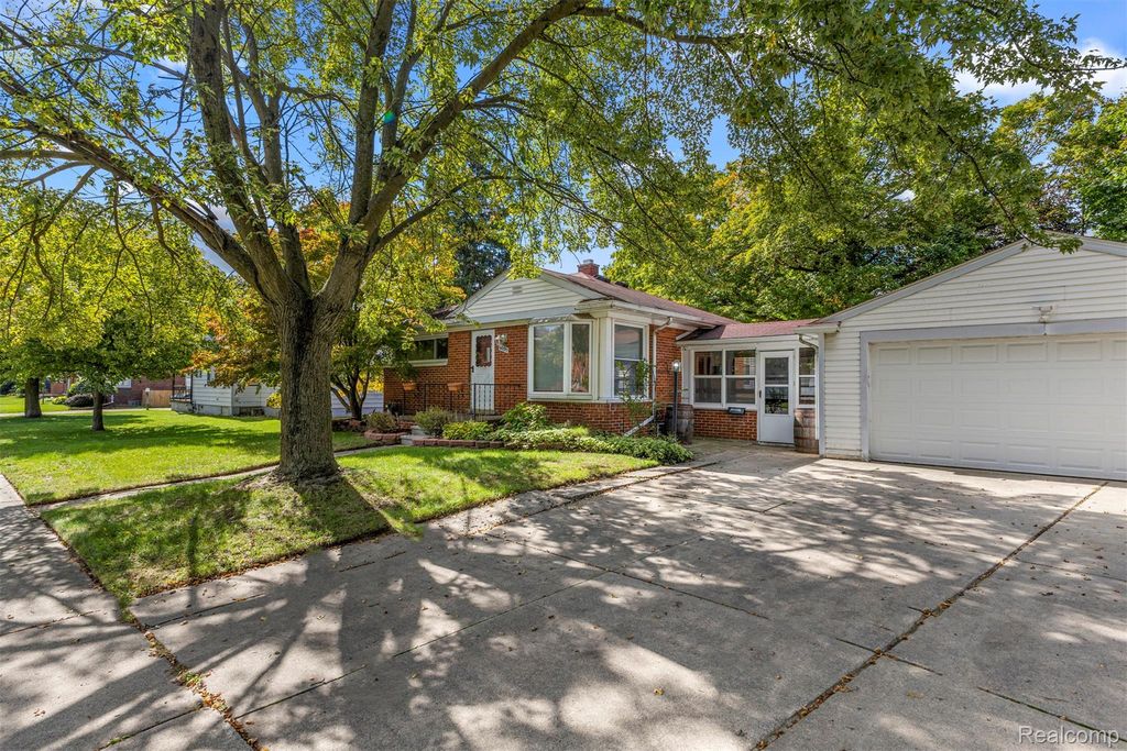 14023 Beech Daly Road N, Redford