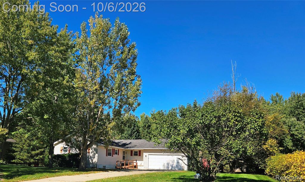 2583 Breezeway Street, North Branch