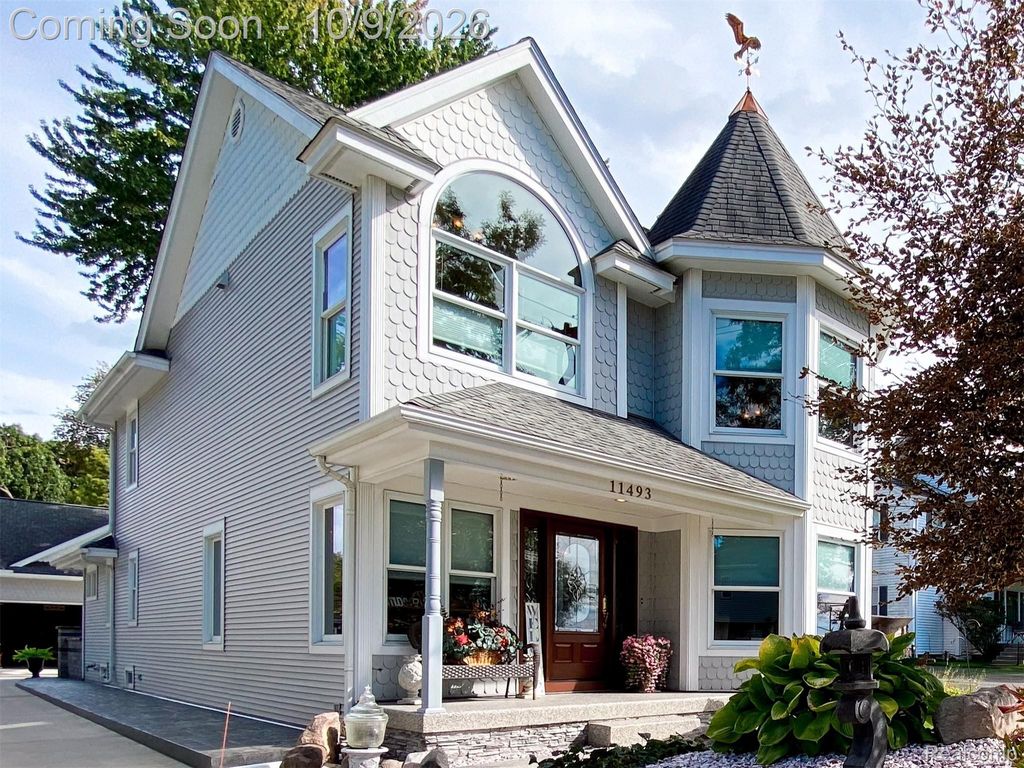 11493 E Shore Drive, Whitmore Lake