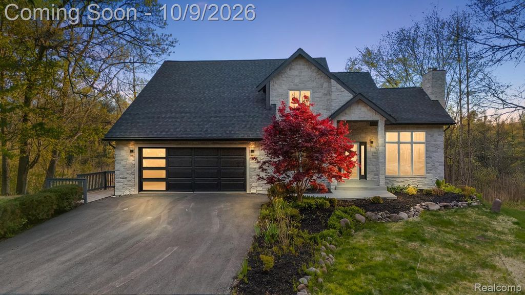 1585 Houghton Trail, Ortonville