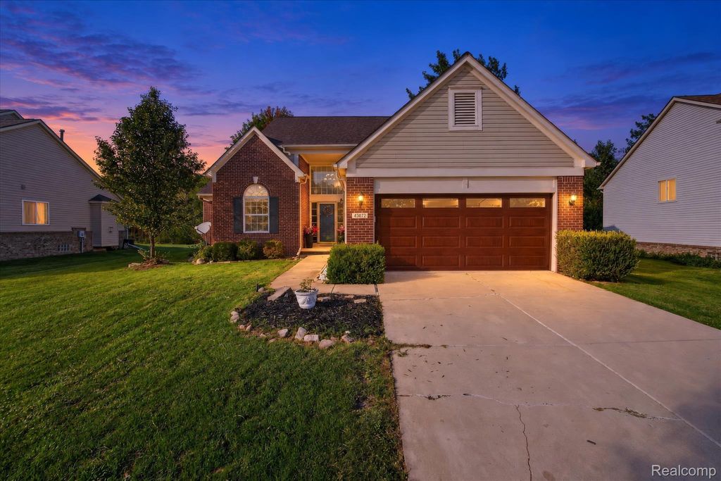 43072 Bradley Drive, Belleville