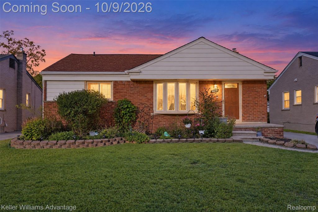 15640 Churchill Street, Southgate