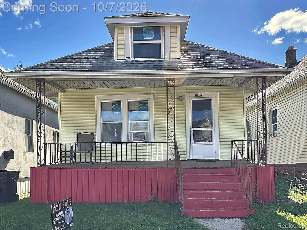 4484 Fredro Street, Hamtramck