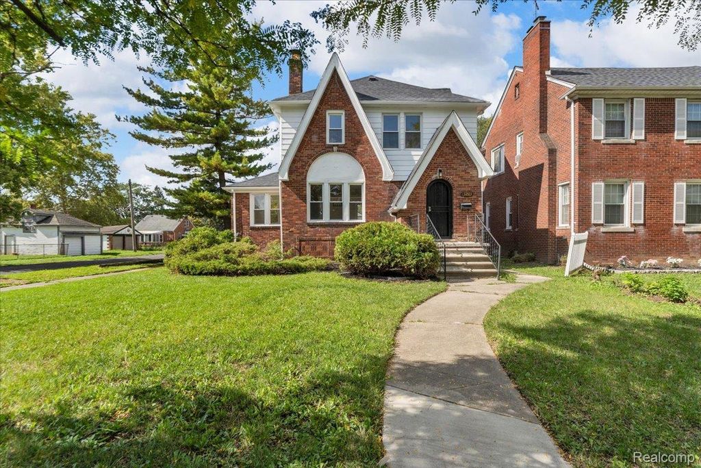 15203 Mettetal Street, Detroit