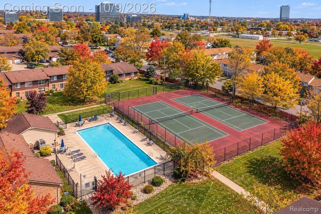 26533 Summerdale Drive, Southfield