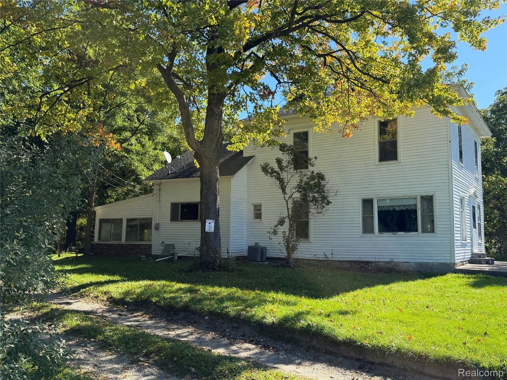 16649 Dixie Highway, Davisburg