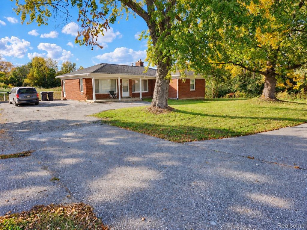 1730 S Lapeer Road, Lake Orion