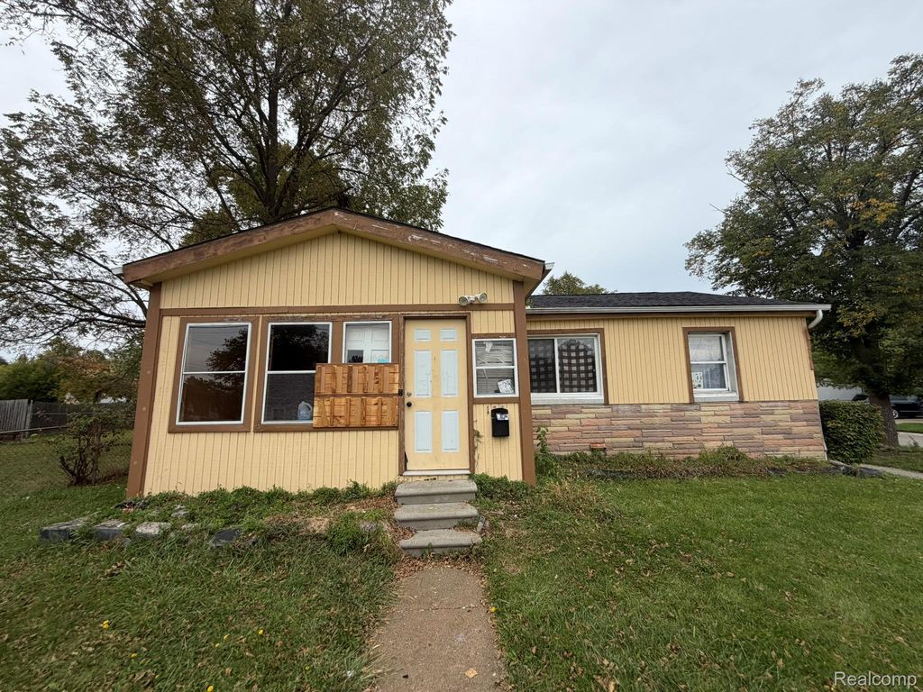 130 Clemens Street, Mount Clemens