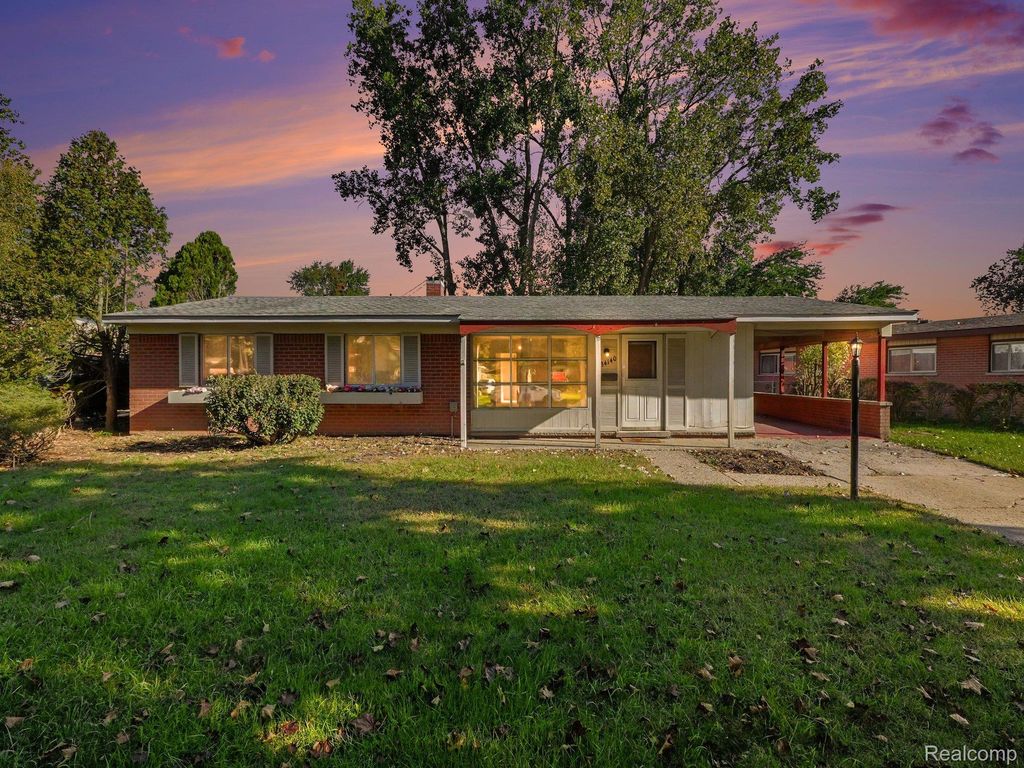 34140 Birchwood Street, Westland