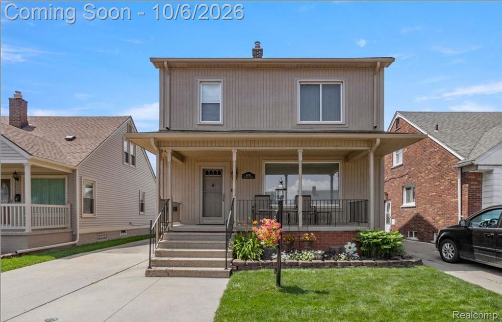 6839 Orchard Avenue, Dearborn