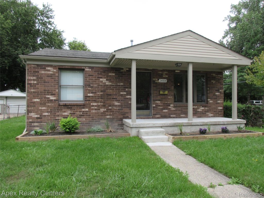 24808 Lauren Avenue, Warren