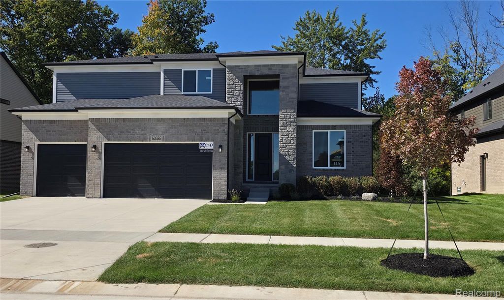 50385 Arcadia Drive, Macomb