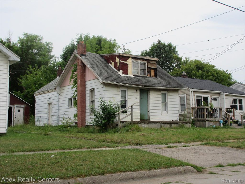 3609 Whitney Avenue, Flint