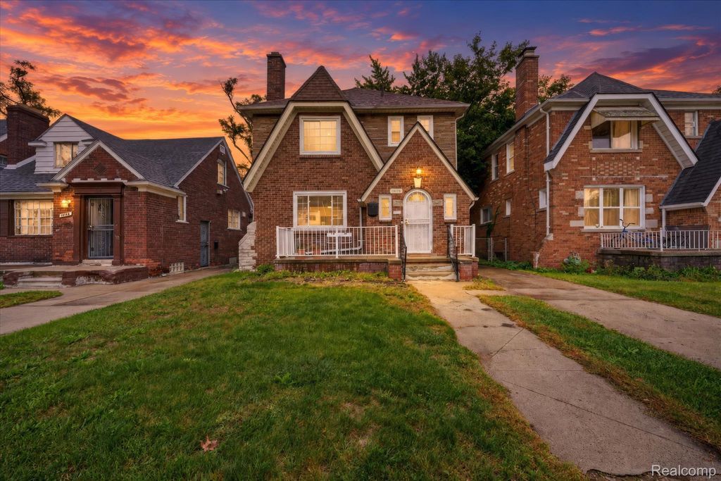 19178 San Juan Drive, Detroit