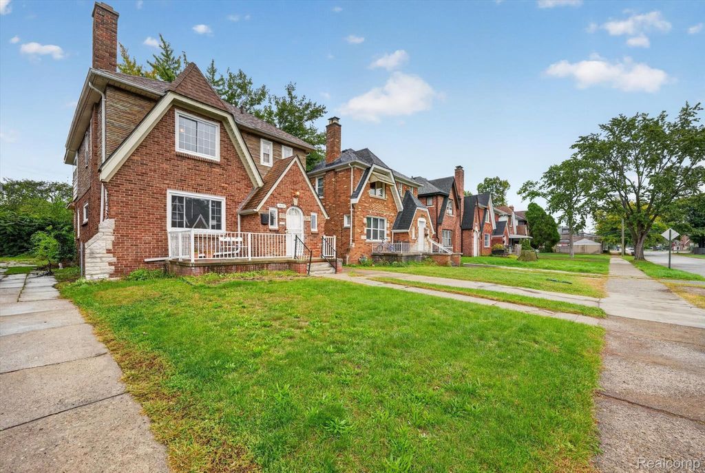 19178 San Juan Drive, Detroit