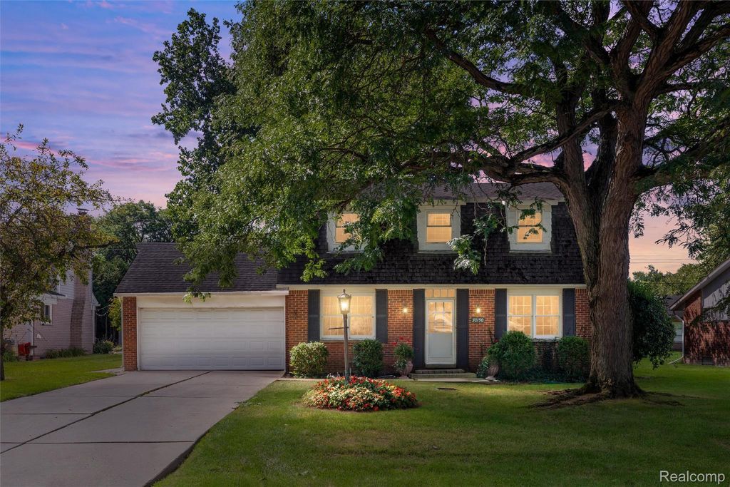 30190 Pleasant Trail, Southfield
