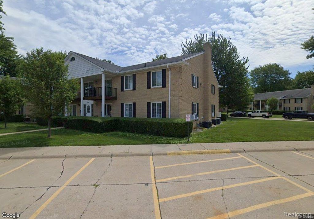 34660 Huntley Drive 38, Sterling Heights