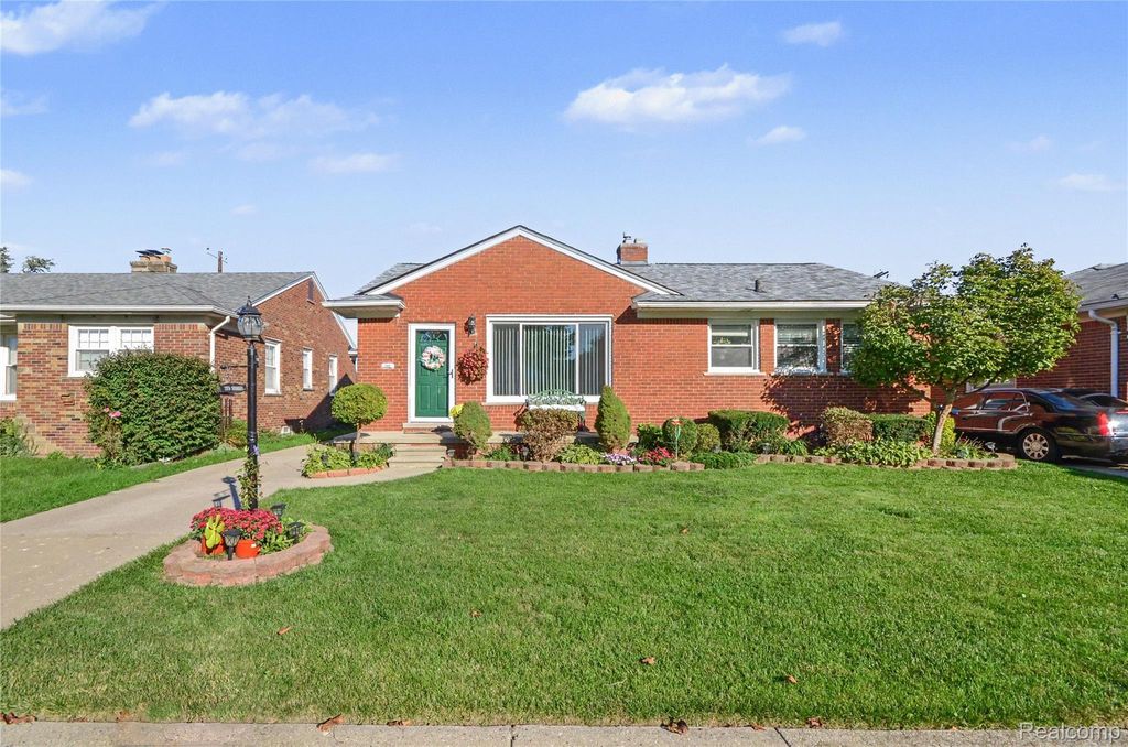 21750 Schroeder Avenue, Eastpointe