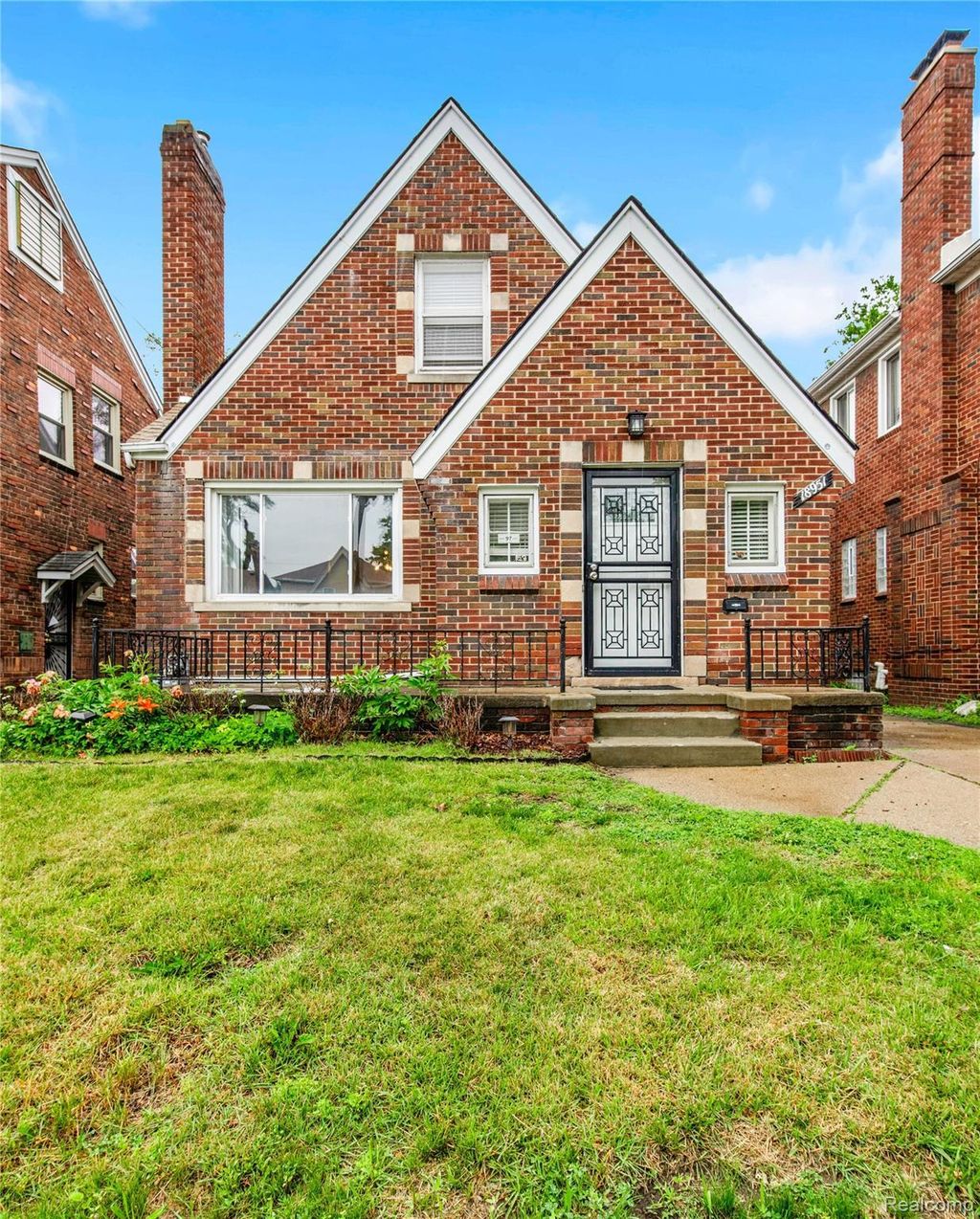 18951 Santa Rosa Drive, Detroit
