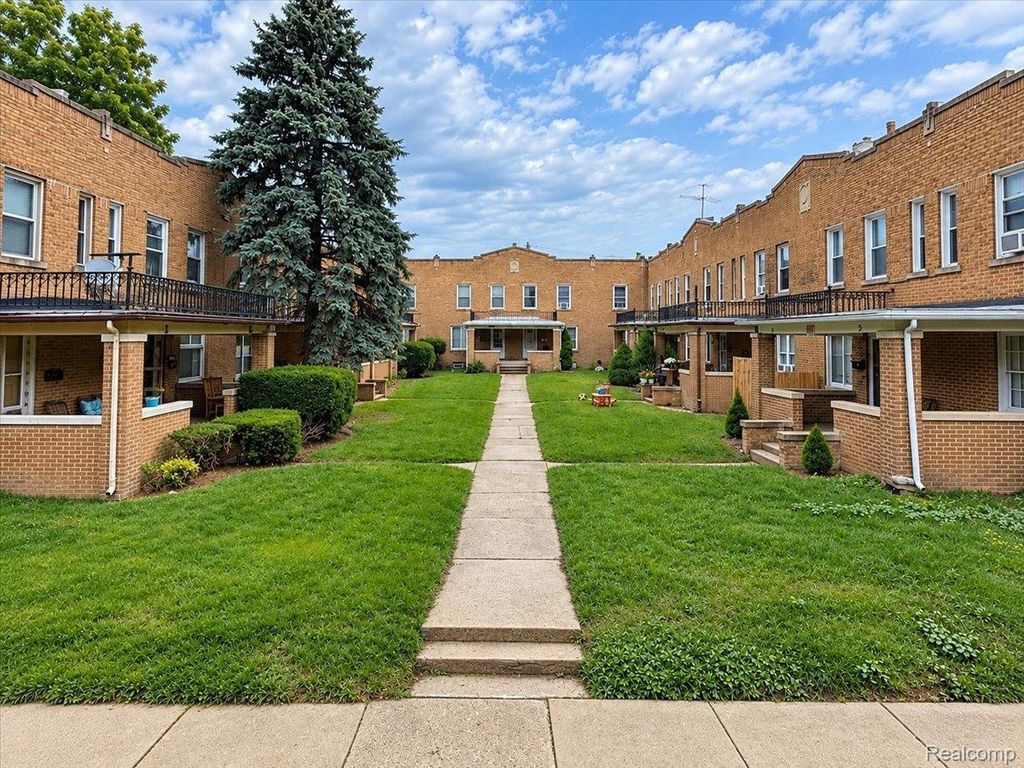 290 Liberty St. Unit 5, Pontiac