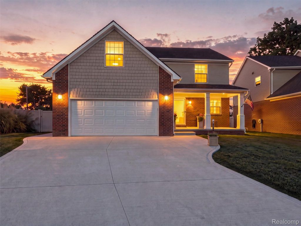 1656 Harvard Drive, Madison Heights