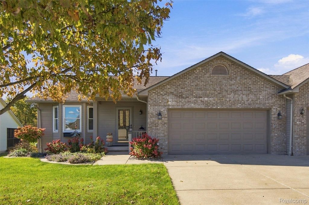 7404 Cross Creek Drive, Swartz Creek