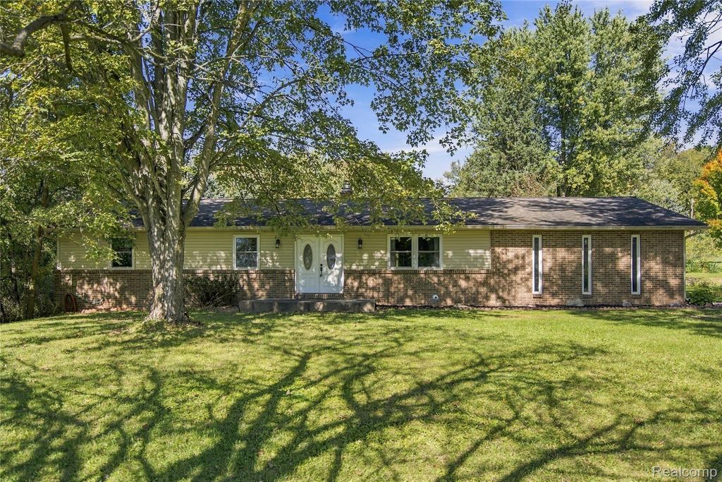 11301 Faussett Road, Fenton