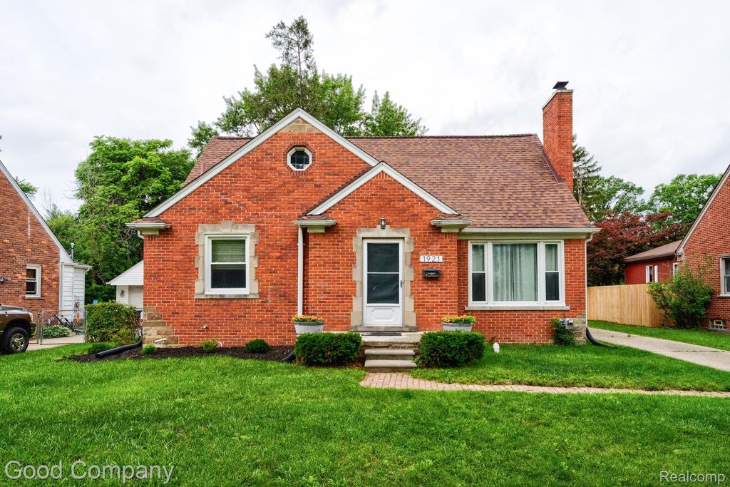 1921 Mcdonald Avenue, Royal Oak