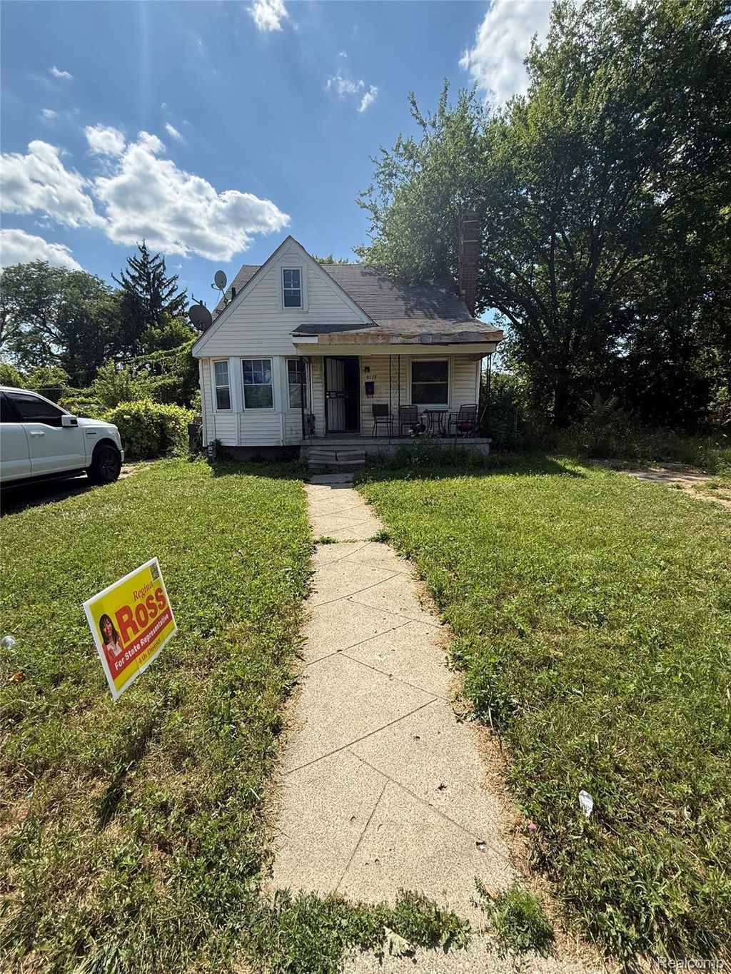 9573 Meyers Road, Detroit