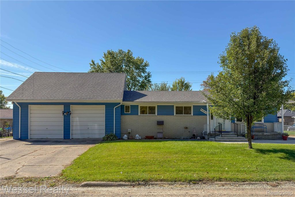 28210 Vandy Street, Harrison Township