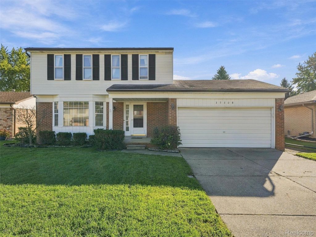 35808 Indigo Drive, Sterling Heights